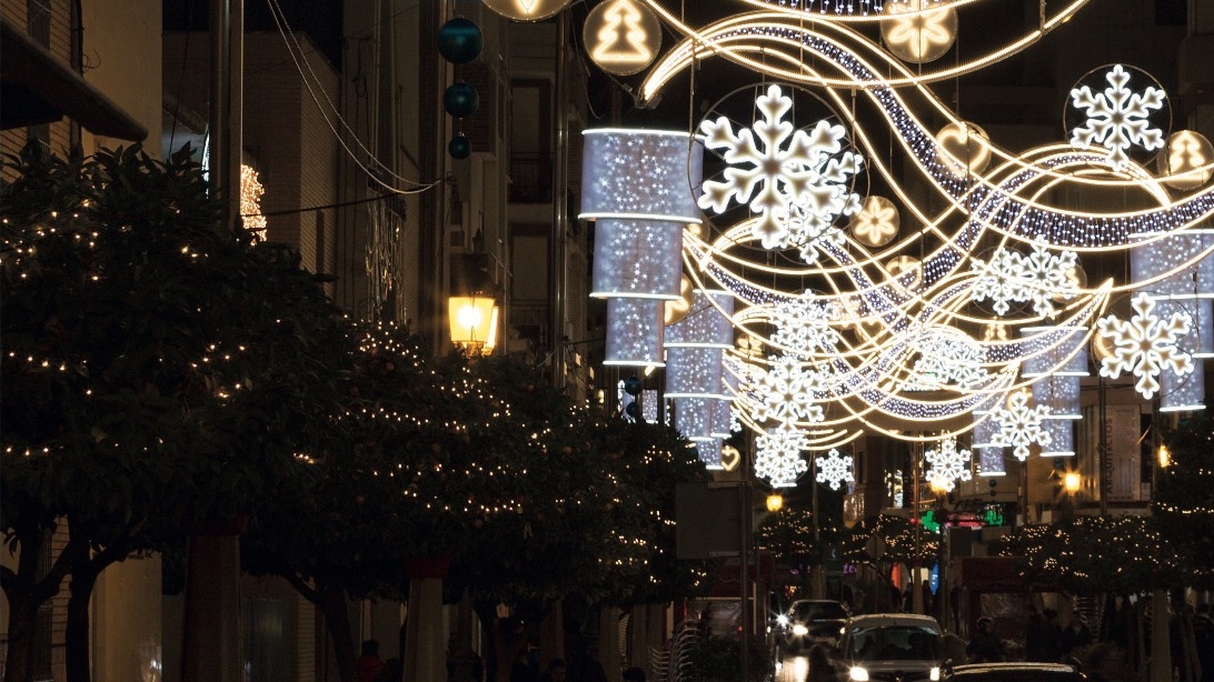 exterior lighting festive lights